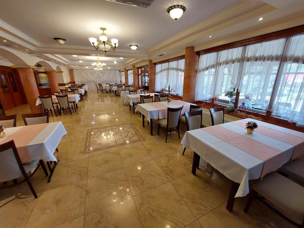 Hotel Alfa Giraltovce Екстериор снимка